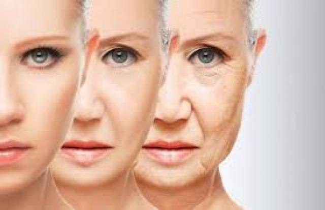 5 أطعمة تعزز إنتاج الكولاجين الضروري لبشرة نضرة