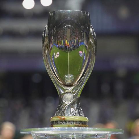 يويفا يوافق على عودة الجماهير للمدرجات في مباراة كأس السوبر الأوروبي