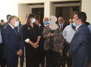 وزيرة الهجرة ومحافظ المنيا يزوران...