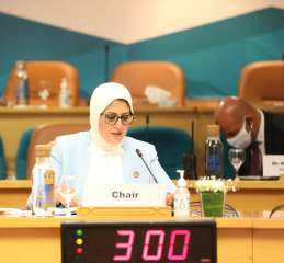 وزيرة الصحة: استمرار تقديم الخدمات...