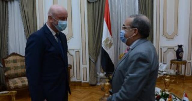 محمد مرسى يستقبل سفير إسبانيا بالقاهرة لبحث سبل تعزيز التعاون المشترك بين الجانبين