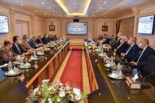 ”العربية للتصنيع والتخطيط القومي” يبحثان...