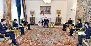 الرئيس السيسي يبحث مع وزير...