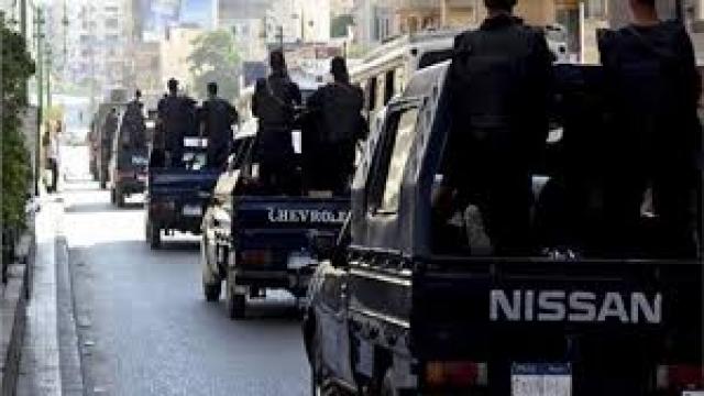 ضبط 645 هاربًا من تنفيذ أحكام قضائية بأسوان 