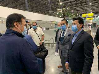 صور.. وصول بعثة منتخب مصر...