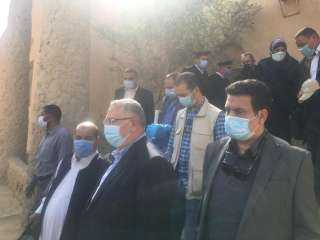 وزير الزراعة ومحافظ مطروح يجتمعان...