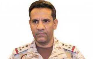 التحالف العربي يؤكد إصابة سفينة...