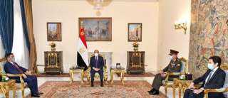 السيسى يبحث مع وزير الدفاع...