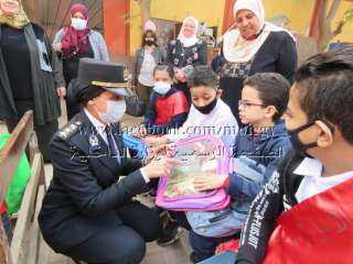 وزارة الداخلية تشارك الأطفال فى...