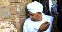 نقل الرئيس السوداني السابق عمر...