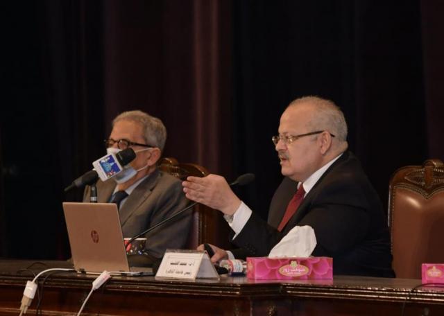 الخشت: مشروعنا لتأسيس خطاب ديني جديد يرتبط بمشروع جامعة القاهرة بتطوير العقل المصري