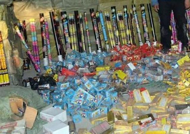 ضبط 3 مليون و500 ألف قطعة ألعاب نارية بالقاهرة بحيازة 3 أشخاص بقصد الإتجار