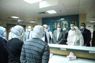 وزيرة الصحة تتفقد مستشفى الشيخ...