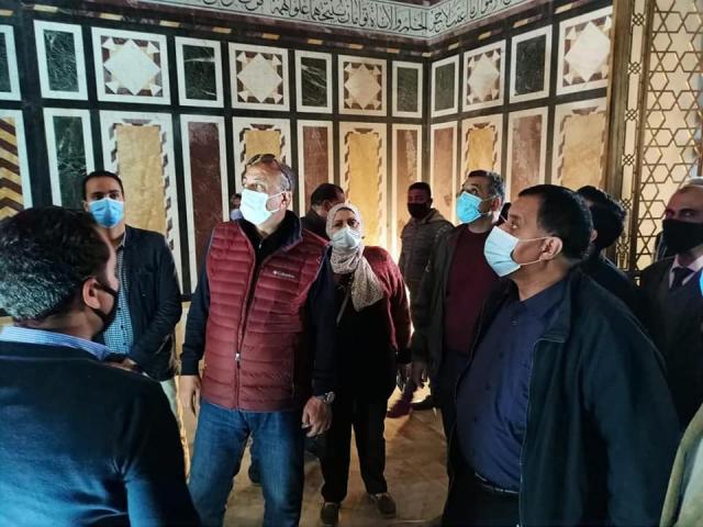 رئيس هيئة السكة الحديد في زيارة لمحطة مصر بالاسكندرية لتفقّد ومتابعة حسن وانتظام سير العمل