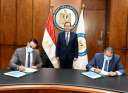 وزير البترول يشهد توقيع باكورة...