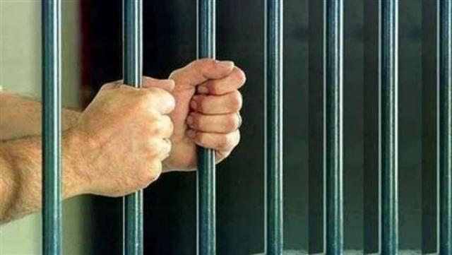 السجن المؤبد لعامل قتل شقيقه بسبب خلافات مالية في البساتين