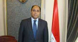 السفير أحمد أبو زيد يستعرض...