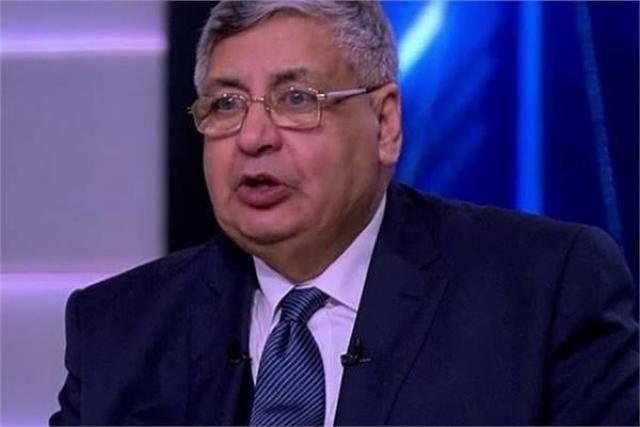 عوض تاج الدين: مصر تشهد انخفاضا كبيرا في أعداد الإصابات بفيروس كورونا