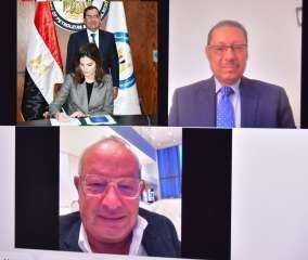 الملا يشهد توقيع 10عقود جديدة...