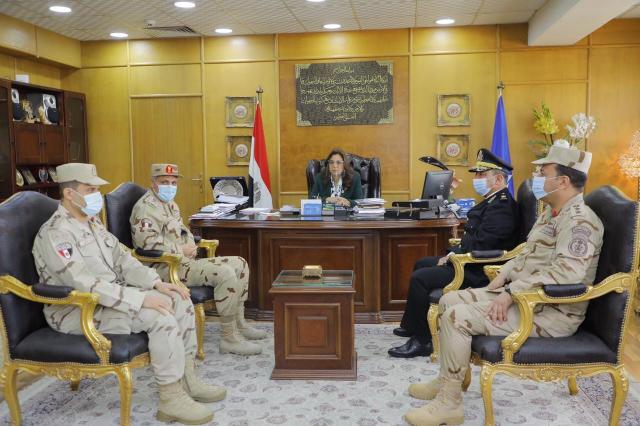 محافظ دمياط تستقبل مدير جمعية المحاربين القدماء وضحايا الحرب لبدء فعاليات الاحتفال بيوم الشهيد