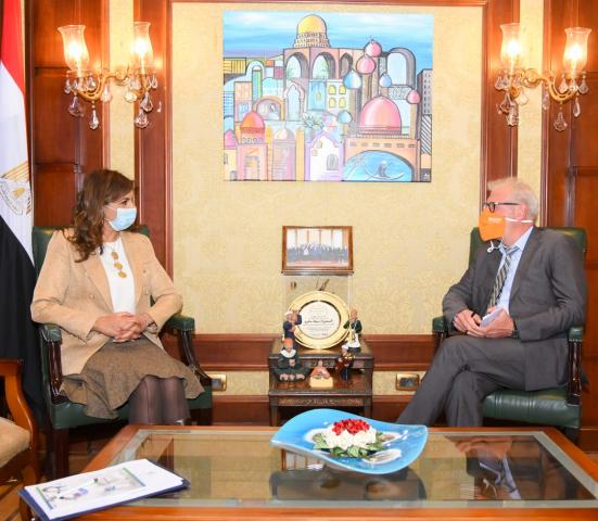 وزيرة الهجرة تلتقي مدير مكتب ”الهجرة الدولية” بالقاهرة لبحث تعزيز التعاون المشترك
