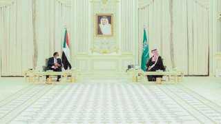 بن سلمان يستضيف حمدوك في...