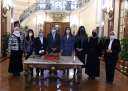 الوزراء يحتفل بالوزيرات بمناسبة يوم...