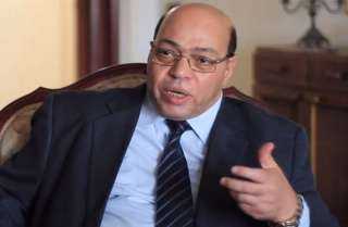 وفاة الدكتور شاكر عبد الحميد...