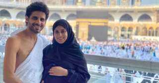 حمدي الميرغني يحتفل بوالدته وزوجته...