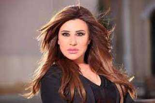 الفنانة اللبنانية نجوى كرم تحتفل...