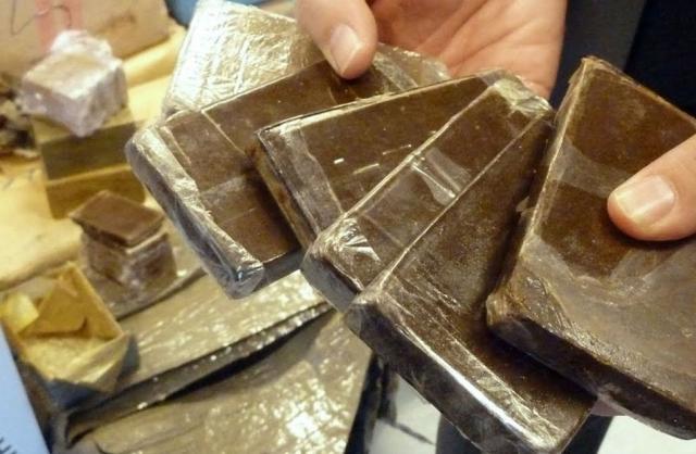 ضبط 100 طربة لمخدر الحشيش بحوزة عنصرين إجراميين بالبحيرة