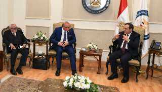 الملا يستقبل جرليتش رادمان وسفير...