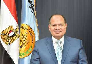 محافظ أسيوط يوجه رؤساء المراكز...
