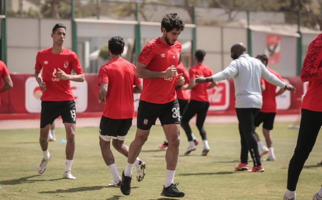 تقسيمة قوية للاعبي الأهلي استعدادًا لمواجهة «سيمبا»