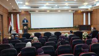 محافظ بورسعيد يعقد اجتماعا مع...