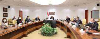 وزير الاتصالات يبحث مع شركات...