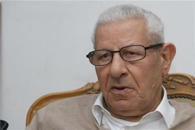 وفاة الكاتب الكبير مكرم محمد أحمد عن عمر يناهز 86 عاماً