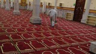 حملة تعقيم للمساجد ضد ”كورونا”...