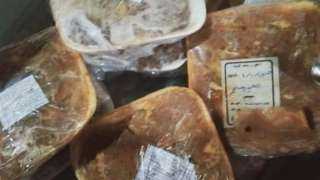 ضبط لحوم ودواجن فاسدة بمطعم...
