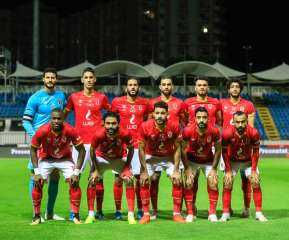 الأهلي يواجه الزمالك في قمة...