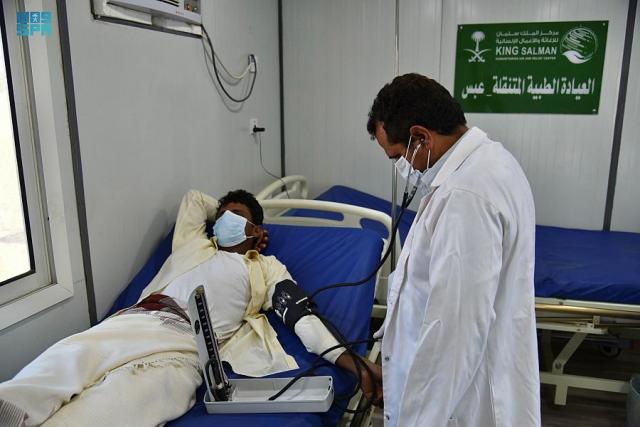مركز الملك سلمان للإغاثة نفذ مشروع الإمداد المائي والإصحاح البيئي بمحافظتي حجة وصعدة وقدم خدمات طبية في عبس باليمن