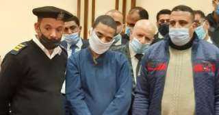 سفاح الجيزة يوقع على قرار...