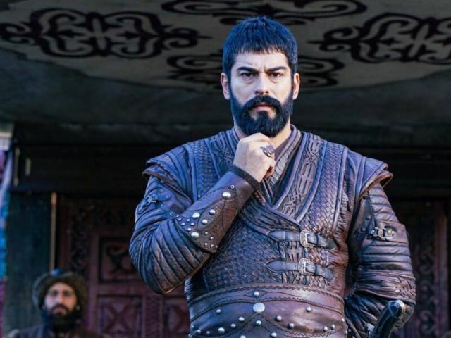 مسلسل المؤسس عثمان الحلقة 61 قصة عشق