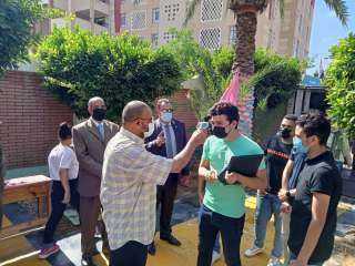 353 لجنة تستقبل الطلاب لأداء...
