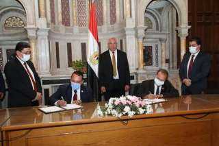 وزير الزراعة يشهد توقيع بروتوكول...