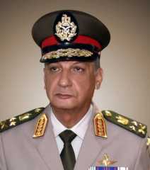 وزير الدفاع يغادر إلى المملكة...