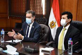 وزير الشباب يلتقي مساعد سكرتير...