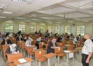 جامعة القاهرة تواصل امتحانات نهاية...