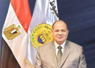 محافظ أسيوط يهنىء الرئيس السيسي...