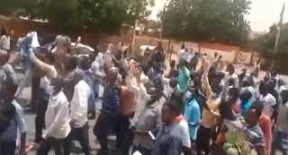 السلطات السودانية تلقي القبض على...
